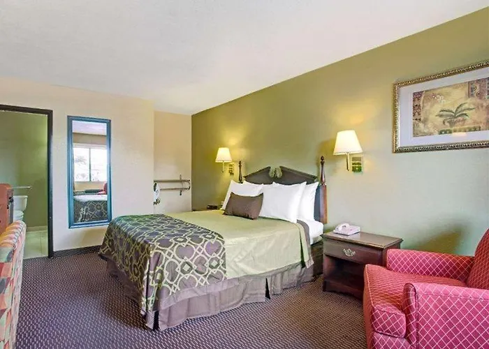 Travelodge By Wyndham Tucson Az Hotel