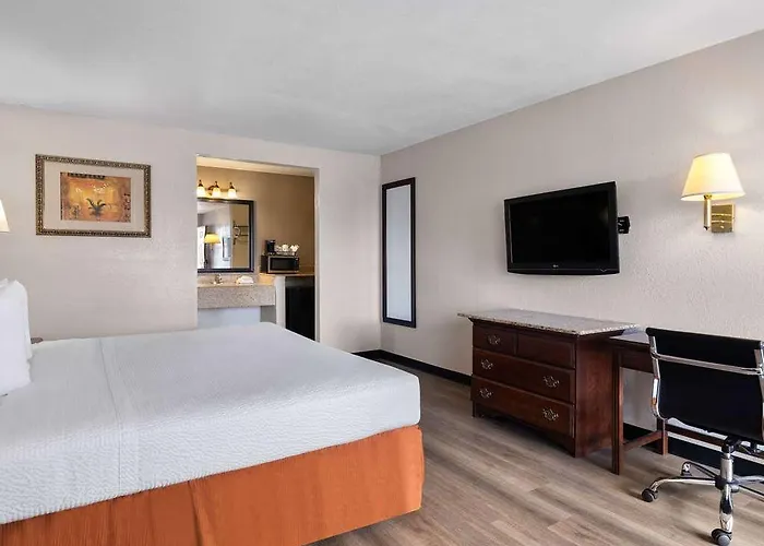 Travelodge By Wyndham Tucson Az Cortaro