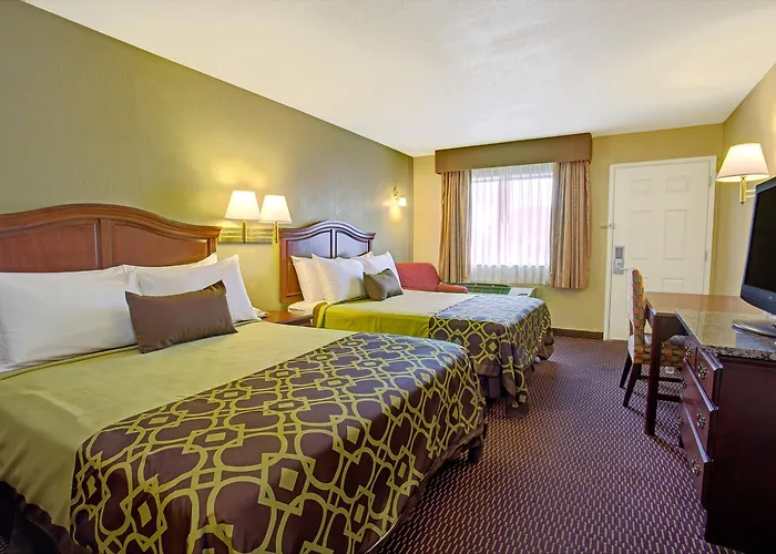 Travelodge By Wyndham Tucson Az 2*