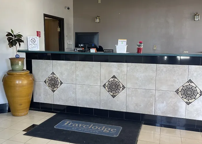 Travelodge By Wyndham Tucson Az Hotel 2*