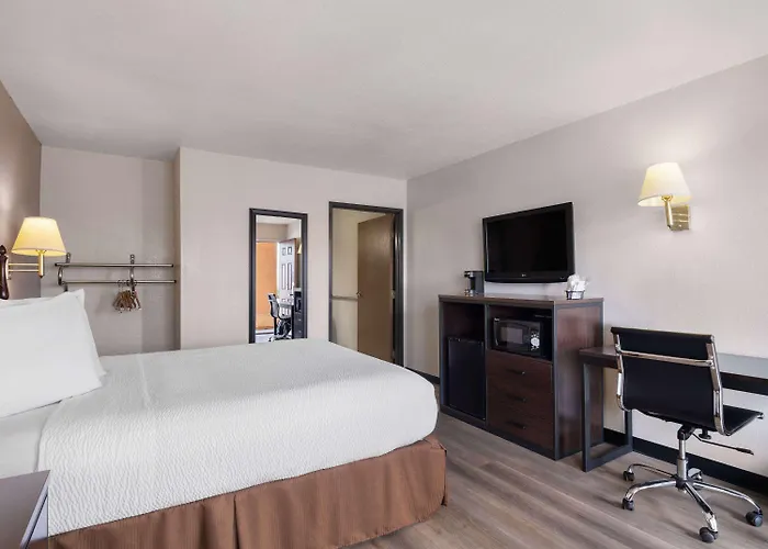 Hotel Travelodge By Wyndham Tucson Az 2*